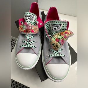 Converse Double Tongue Lucky Stone Low Top Chuck Taylor All Star Juniors Sz. 6